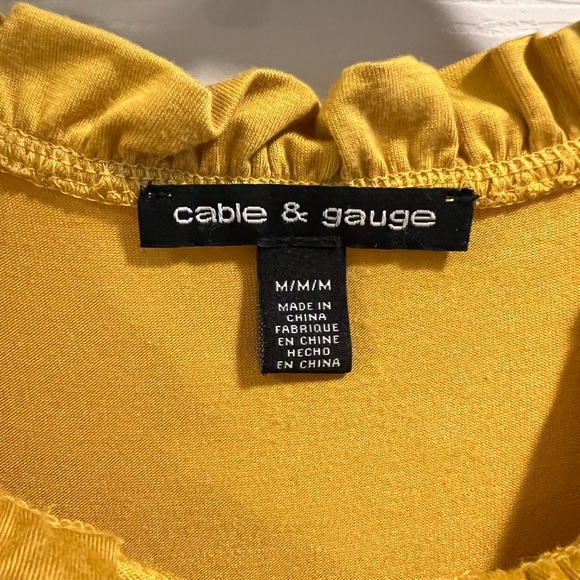 Cable & Gauge Gold Sleeveless Blouse - Picture 2 of 4